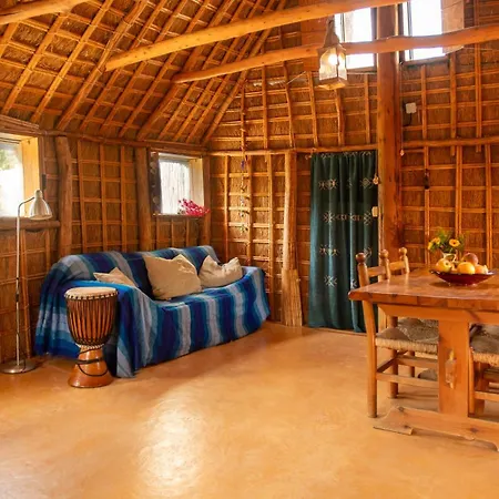 Casas Karen
