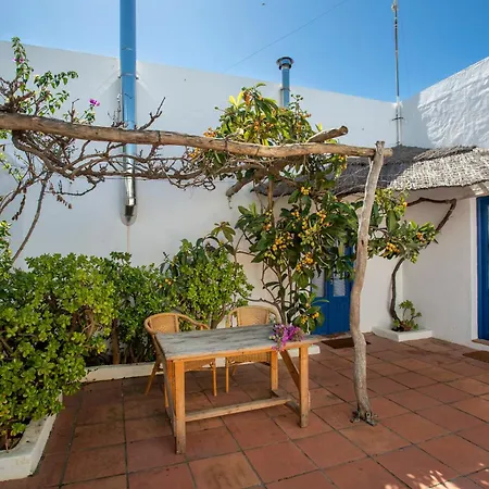 Casas Karen * Los Canos De Meca