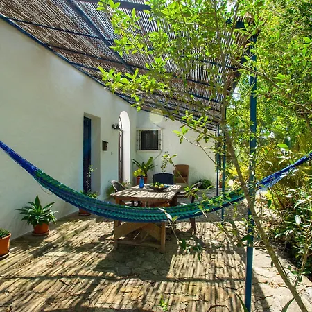 Casas Karen